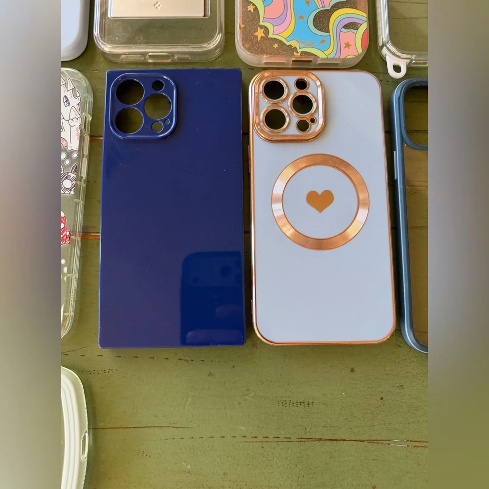 iPhone 13 Pro Max assortment of cases - Picture 3 of 11